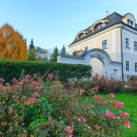 Hotel Villa Necas Жилина Экстерьер фото