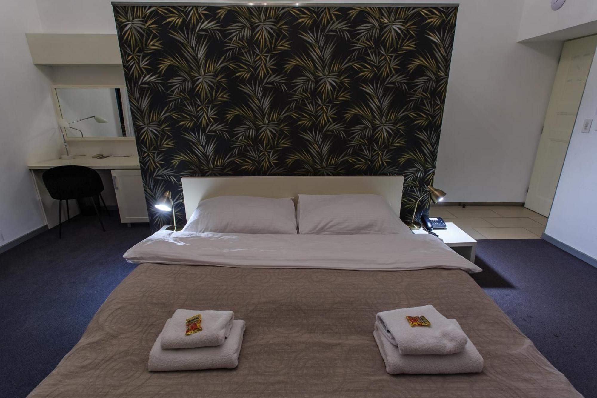 Hotel Villa Necas Жилина Экстерьер фото